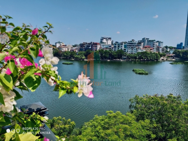 Căn hộ dịch vụ kiểu Studio view Hồ Trúc Bạch với nội thất hoàn toàn mới cho thuê