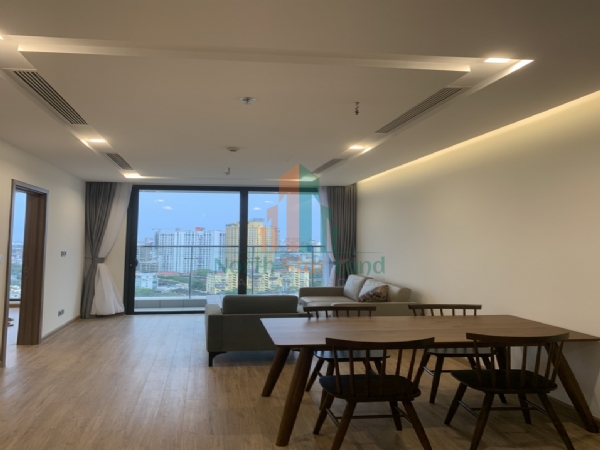 Cho thuê căn hộ cao cấp Vinhomes Skylake, tầng cao, 2 phòng ngủ, view thành phố, tại quận Từ Liêm.